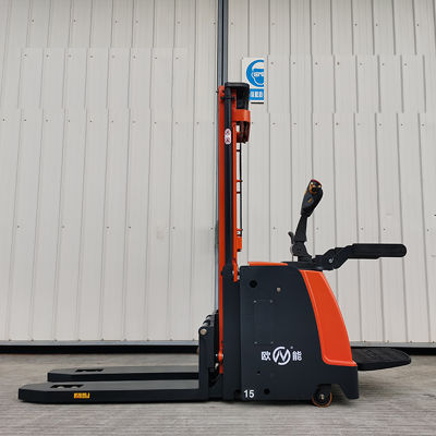 Jiangmen Electric Reach Stacker Stand on Driving Forklift with High Quality Cdd-Dq