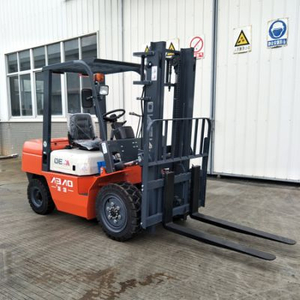 Environmental Protection Brand Diesel/Gas Stacker Warehouse Forklift