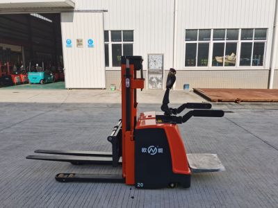 Electric Pallet Stacker Cdd
