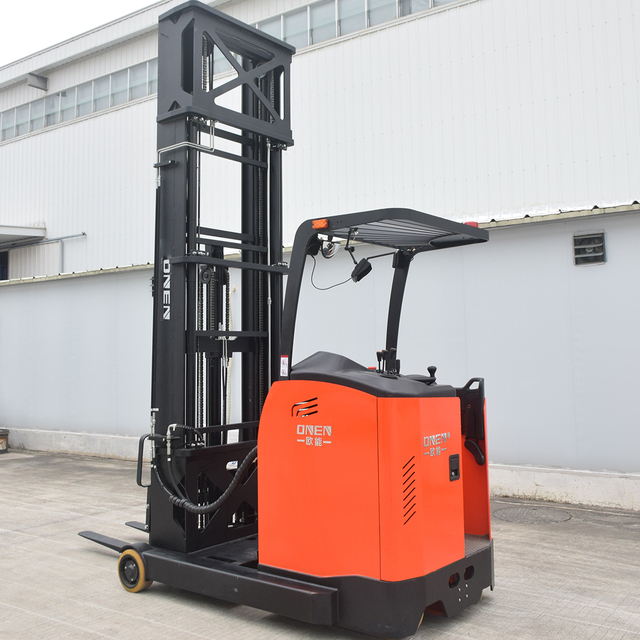 Penumpuk listrik ONEN seberat 2 ton